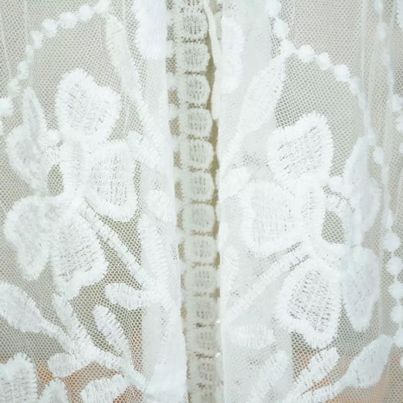 SOLD OUT Bohemian Embroidered Sheer Lace Kimono Wrap - Picture 6 of 7